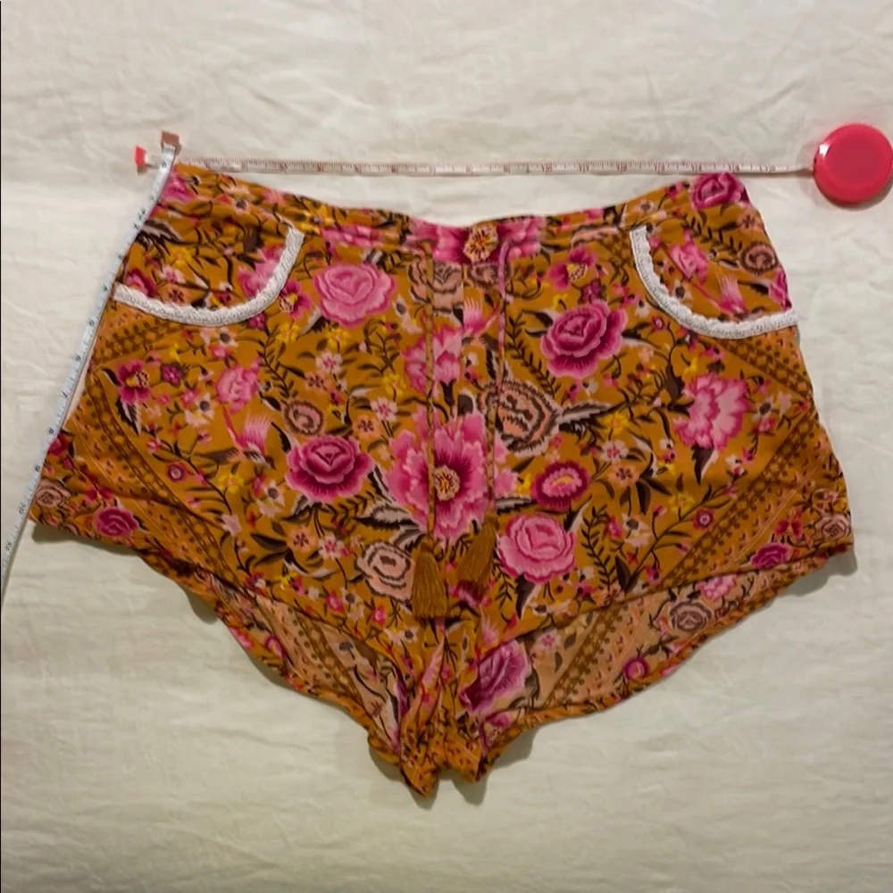 spell babushka shorts - Picture 2 of 11